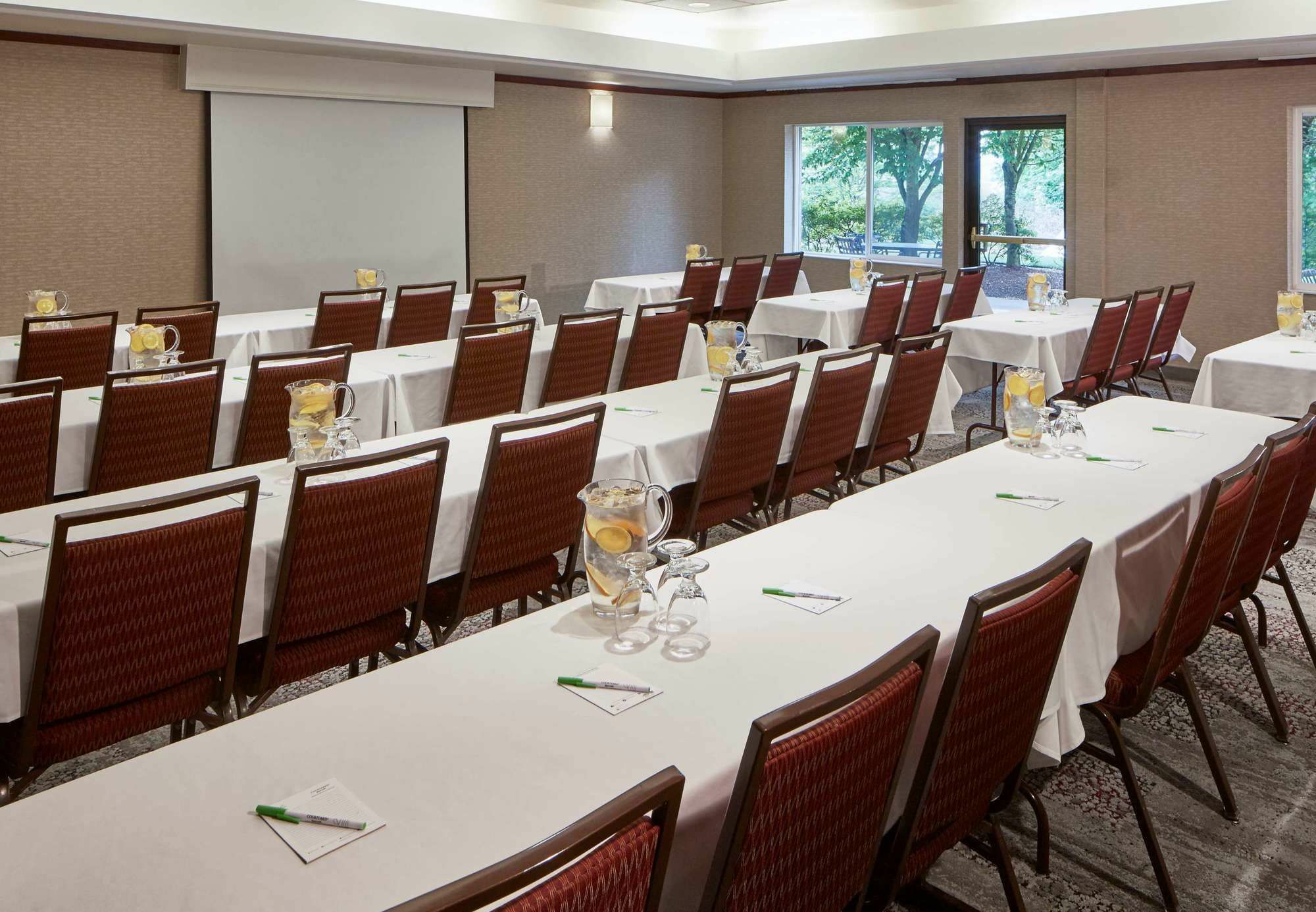 Courtyard By Marriott Portland Southeast/Clackamas Zewnętrze zdjęcie